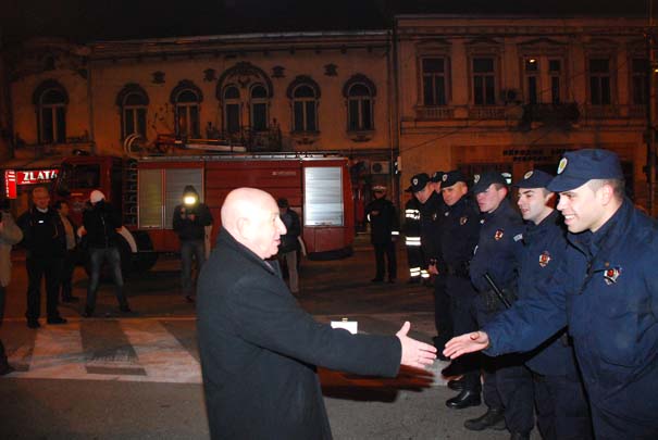 Dežurni policajci i vatrogasci