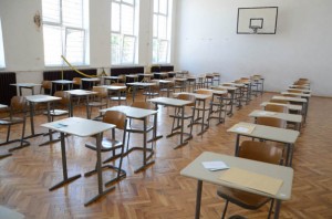 Prazna učionica u kojoj je trebao biti održan ispit