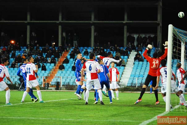 Gužva u šesnaestercu Vojvodine