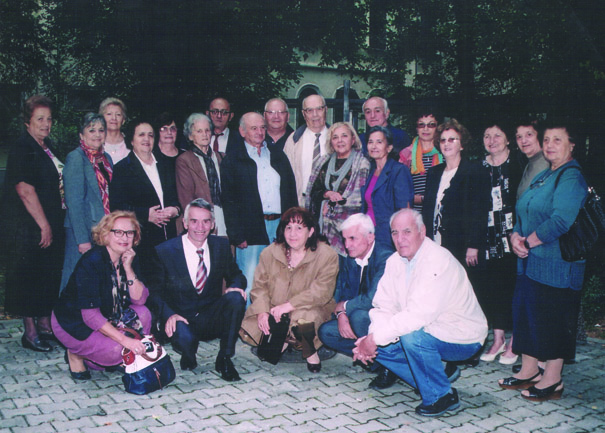 Generacija za pamćenje: jagodinski učiteljci koji su maturirali pre pola veka