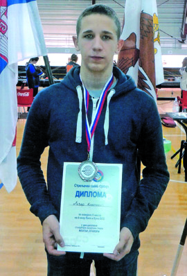 Srebrni mlađi junior: Lazar Kovačević