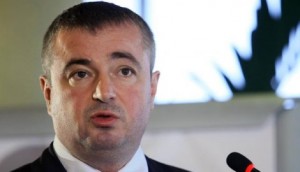 400593_bajatovic-beta_f