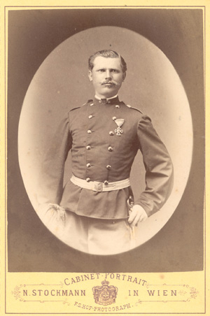 Aleksa Đorđević u činu pešad. potporučnika (15.6.1839, s. Komarane, Levač-1906, Kragujevac)