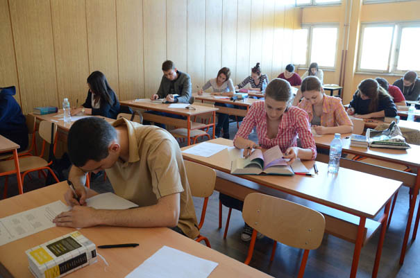 Četrnaest maturanata na DND testu iz nemačkog jezika