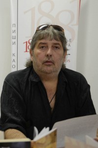 U Antologiji haiku poezije i pesme Baja Džakovića