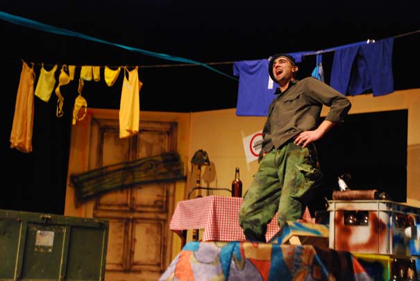 Komedija kao izazov: Aleksandar Racić na sceni