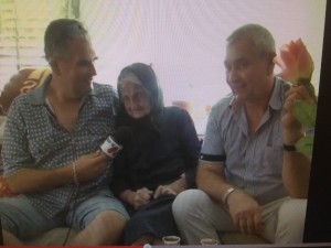 Baka Pola sa unucima