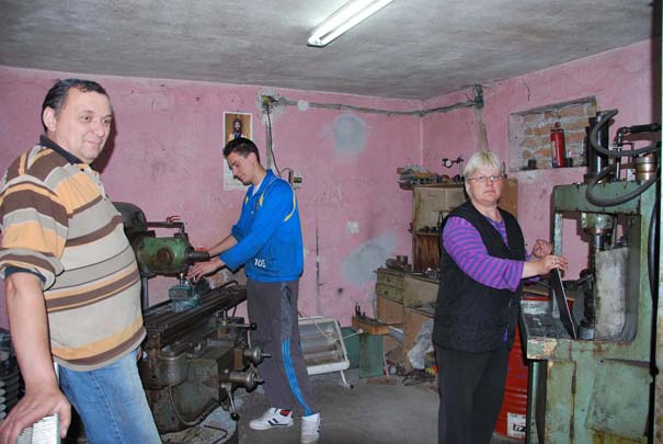 Milivoje, Milos i Vesna Mitrovic