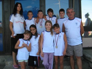 Najveće nade jagodinskog plivanja sa svojim trenerima