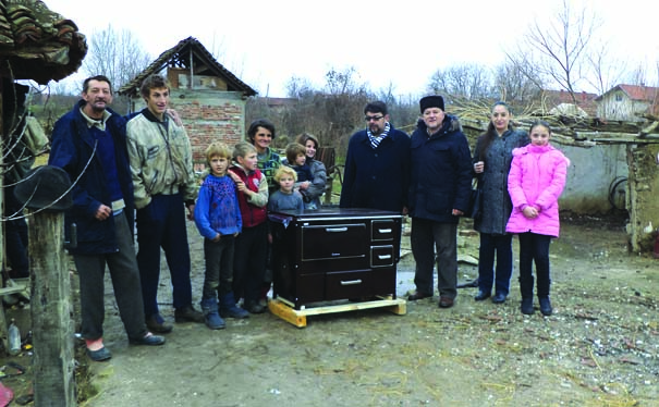 Predstavnici Rotari kluba sa članovima porodice Najdanović