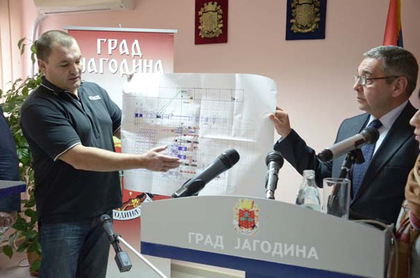 Rusi grade fabriku u Jagodini