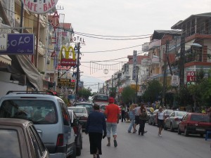 Street_in_Katerini,_Greece