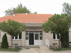 Vodovod i ambulanta u Sedlaru - Svilajnac 20.04[(001154)2016-04-21-01-03-11]