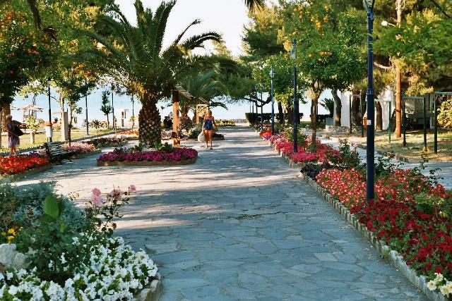 Hanioti: Lepo uređeno mesto, jeftine vile i gostoljubivi Grci