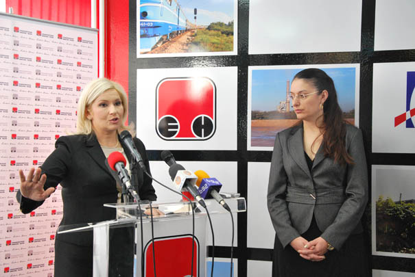 Ministarki Mihajlović drago što je Marija prva žena direktorka u EPS-u