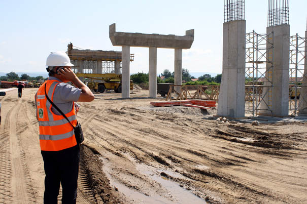  Izgrađeni nosači budućeg nadvožnjaka