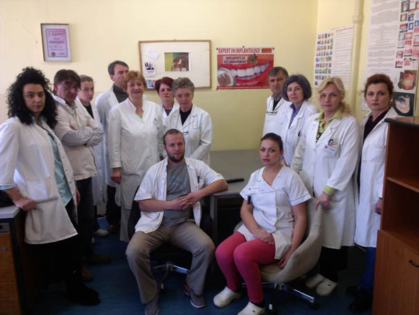 Stomatolozi  koji ne primaju plate