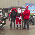 Deda Mrazovi na motorima širili prazničnu atmosferu u Jagodini